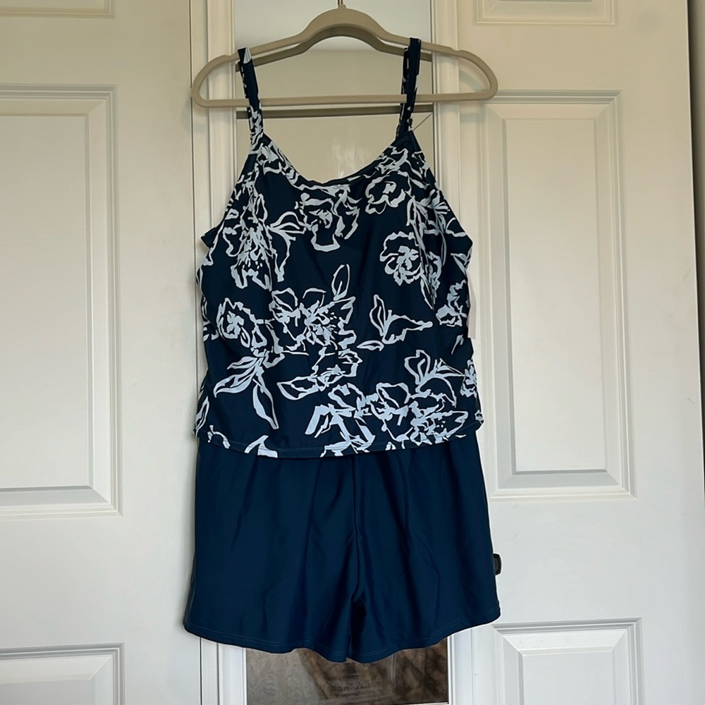Meet Curve New With Tags One Piece Swimsuit Size  2XL